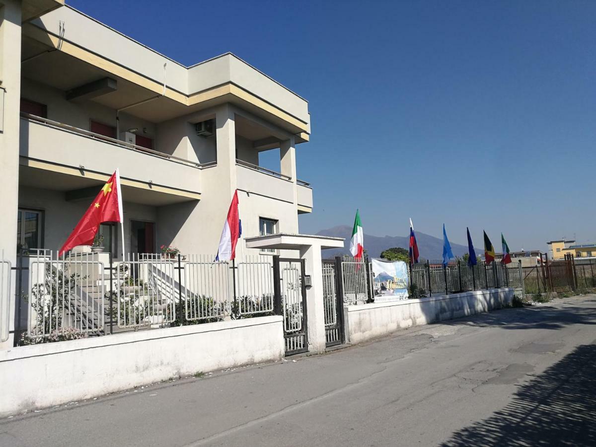 مبيت وإفطار بومبيي Area Domus المظهر الخارجي الصورة